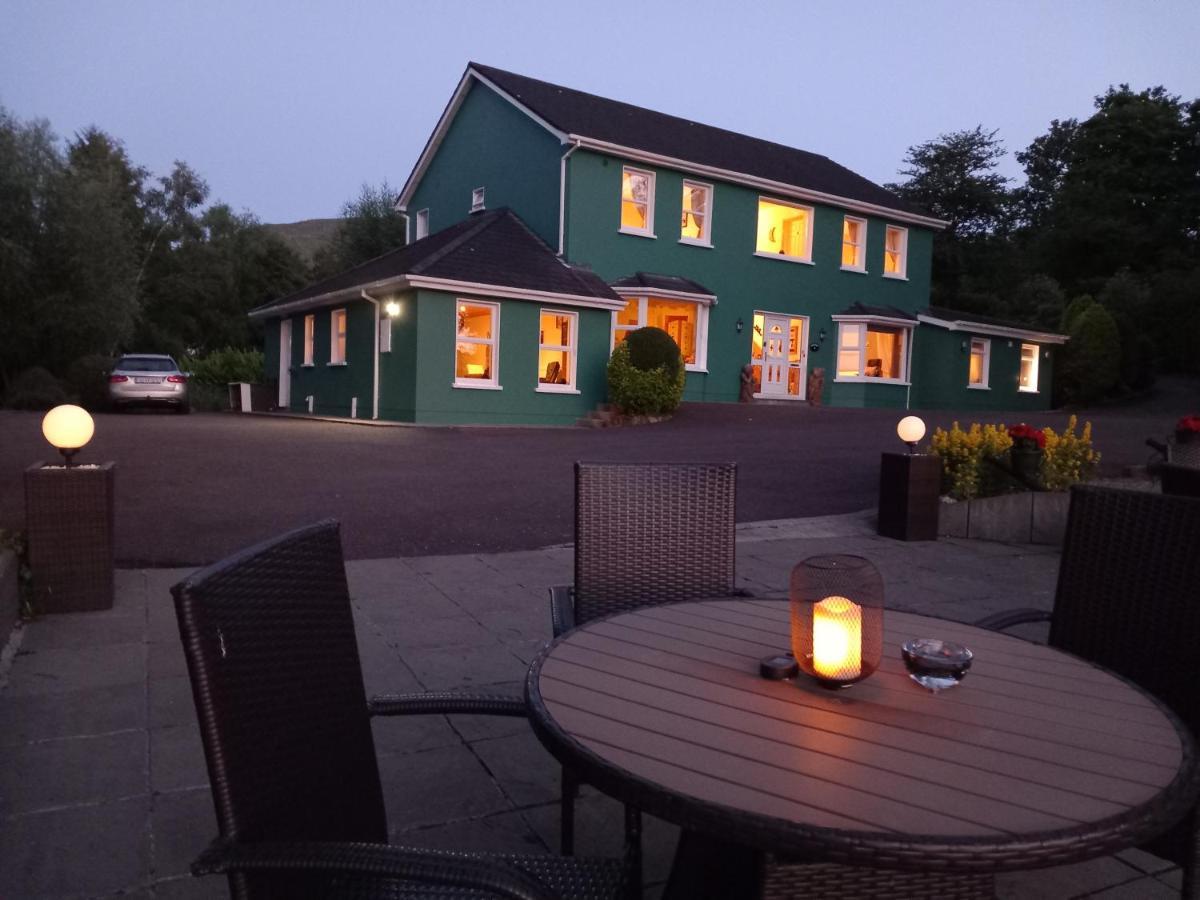 Watersedge Seaviews Hotel Кенмеър Екстериор снимка