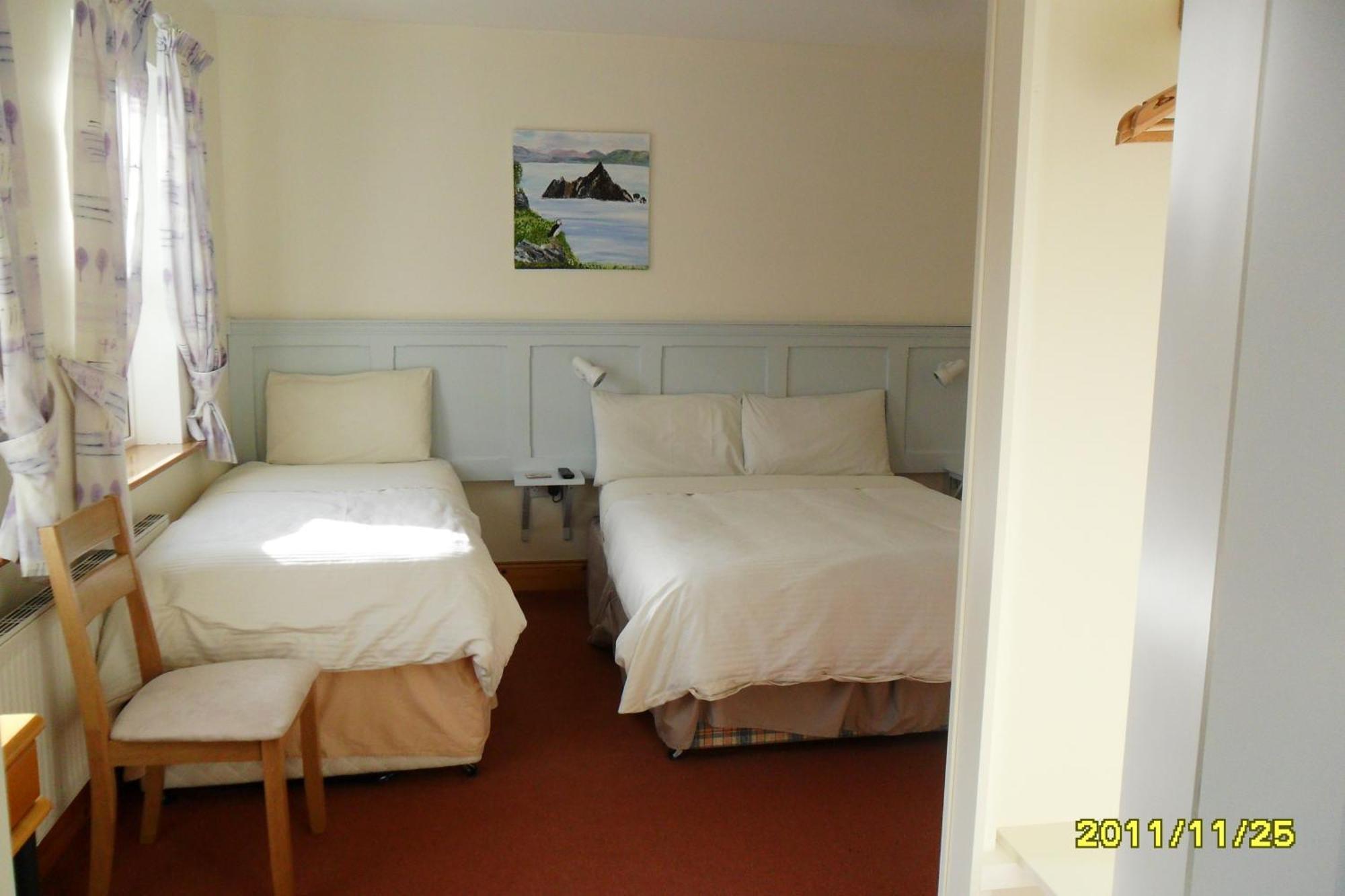 Watersedge Seaviews Hotel Кенмеър Екстериор снимка