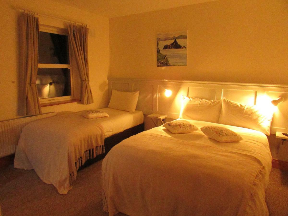 Watersedge Seaviews Hotel Кенмеър Екстериор снимка